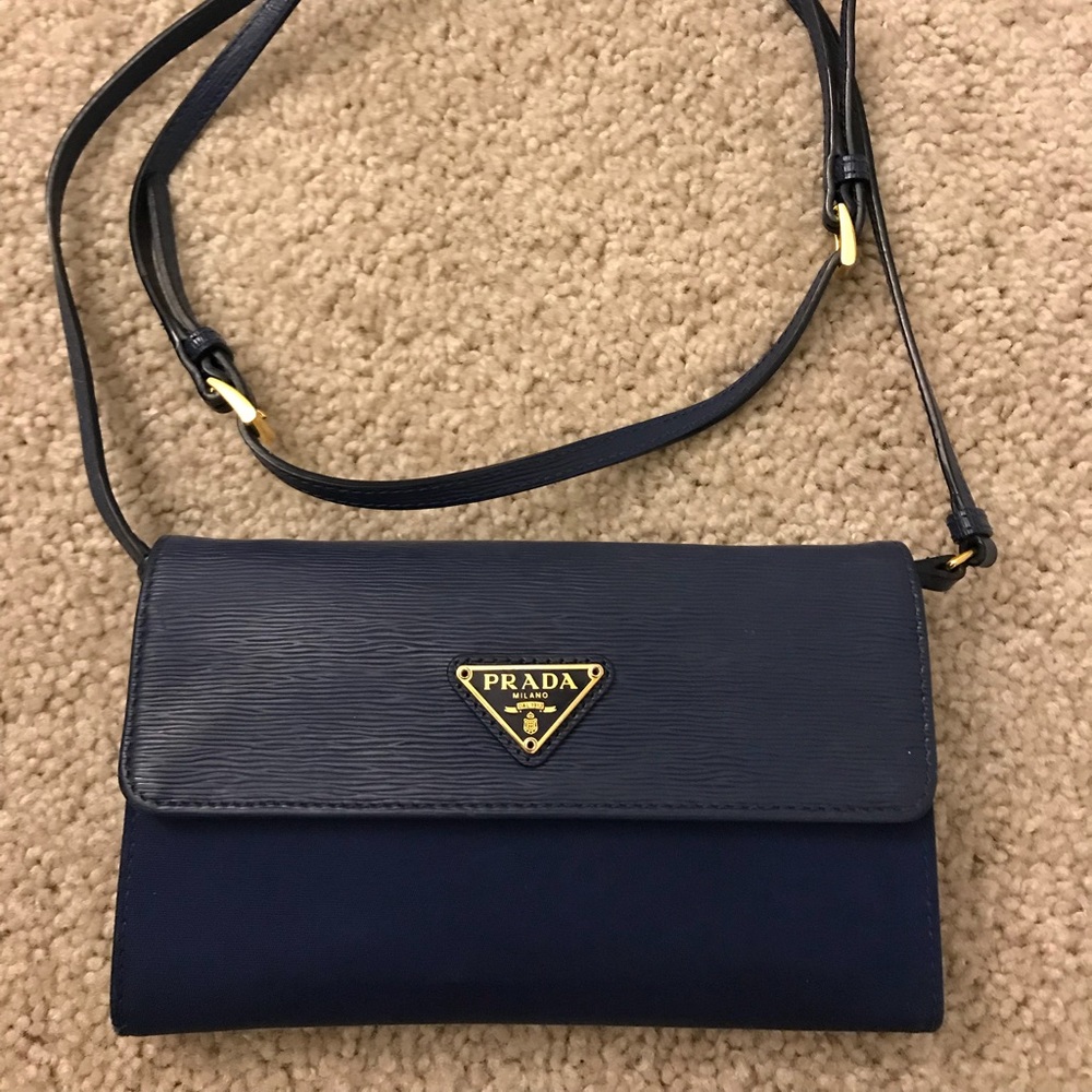 Authentic Prada Wallet on chain